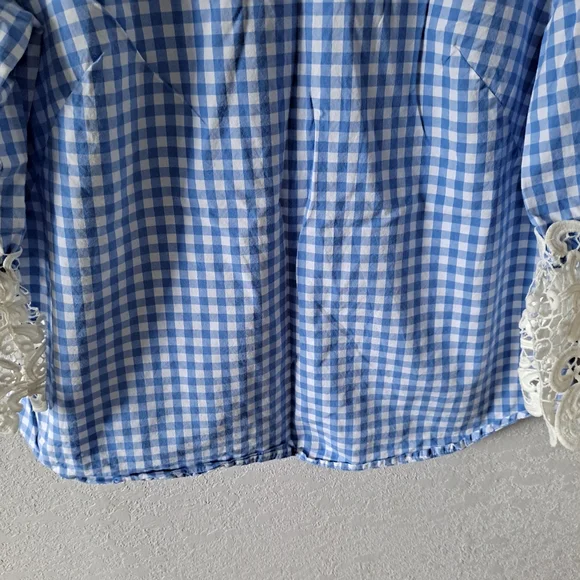 Liz Claiborne Blue Plaid Top with White Lace Elbow Sleeves - Picture 3 of 7